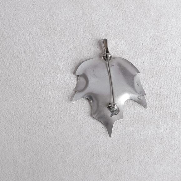 Vintage Stuart Nye Sterling Silver 925 Maple Leaf Brooch Handwrought USA - Picture 4 of 6